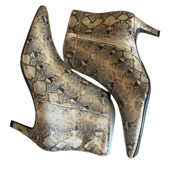 Anne Michelle Lena Bootie Size 10 Bronze Snake Side Zipper Kitten Heel - Picture 7 of 13